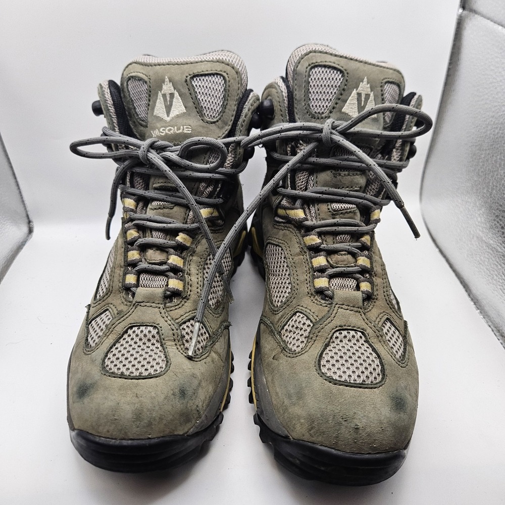VASQUE Breeze Green Hiking Boots Gore-Tex XCR 7463 Leather Boots Sz 9.5M READ